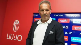 Erick Pulgar y Mauricio Pinilla enviaron su apoyo a Mihajlovic tras revelar que padece leucemia