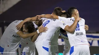 Pablo Galdames volvió a la titularidad con Vélez en triunfo sobre Racing por la Copa “Diego Maradona”