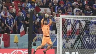 Hugo Lloris igualó a Manuel Neuer como el arquero con más partidos en los Mundiales