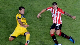 Everton pagó caros sus errores y quedó fuera de Copa Libertadores a manos de Estudiantes