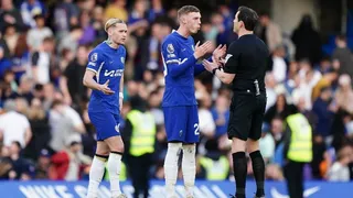 Chelsea enredó puntos ante Burnley pese a terminar con un futbolista más