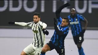 Medio italiano aseguró que Alexis Sánchez tuvo problema físico tras el duelo ante Juventus