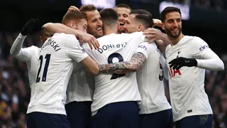 Tottenham arrolló a Newcastle para entrar en zona de Champions League