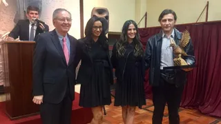 Periodista de Al Aire Libre José Arnaldo Pérez fue galardonado por el Club México