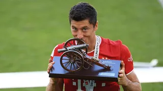 Robert Lewandowski se proclamó como máximo goleador de la Bundesliga por quinta vez