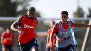 “En la ruta del León”: La U se prepara para el Superclásico contra Colo Colo en Argentina