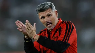 Noticias de Colo Colo HOY domingo 15 de febrero: Ortiz define el once ante La Calera y la dirigencia busca cerrar el plantel