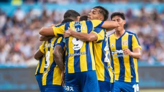 “Una máquina”: el camarín de Rosario Central eleva a Vicente Pizarro a rol clave