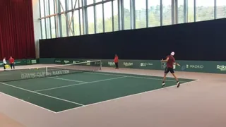 Nicolás Jarry probó su derecha de cara a las Finales de la Copa Davis