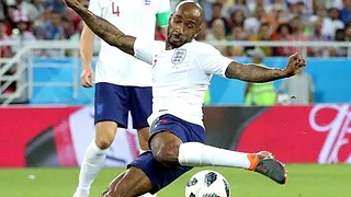 Seleccionado inglés Fabian Delph viajó para asistir al nacimiento de su tercer hijo