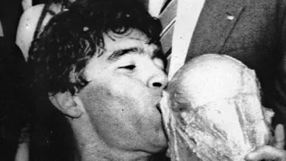 “Me van a tener que disculpar”: El emotivo texto de Eduardo Sacheri a Maradona