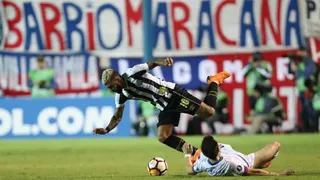 Uruguayo Fucile reveló que “sacó de la cancha” a jugador de Santos que le hizo tres túneles
