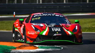 Benjamín Hites y Patrick Kujala fueron séptimos en arranque del GT World Challenge de Europa