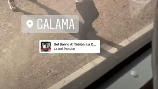 Colo Colo recibió una calurosa bienvenida de sus hinchas en su llegada a Calama