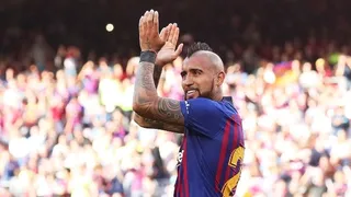 Diario deportivo aseguró que FC Barcelona quiere retener a Arturo Vidal