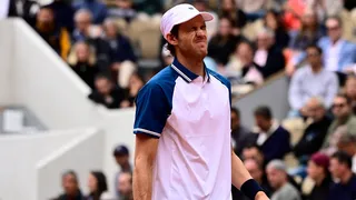 Jarry sobrevive a un partido durísimo y avanza en el ATP 250 de ‘s-Hertogenbosch