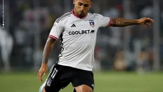 ¡Volvió el blanco! Colo Colo estrenó su nueva camiseta ante Everton en el Monumental