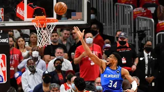 Milwaukee Bucks venció a Atlanta Hawks y tomó el liderato en la final del Este