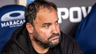 Adiós en medio del caos: José Luis Sierra renuncia con Unión Española en zona de descenso