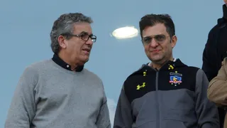 Leonidas Vial busca vender sus acciones de ByN y alejarse de Colo Colo