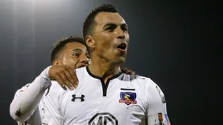 ANFP homenajeará a Esteban Paredes si rompe el récord goleador