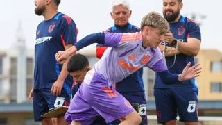 Firmó contrato con la U de Chile hace algunos días y ahora parte a préstamo: jugará en la Primera B