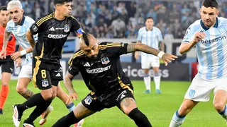 Inocencia pura: La seguidilla de errores de Colo Colo en el primer gol que les propinó Racing