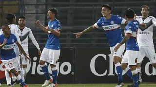 Valber Huerta selló el triunfo de U. Católica sobre Santiago Morning con un potente cabezazo