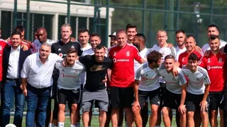 Gary Medel se despidió de sus compañeros y alista su arribo a Bologna