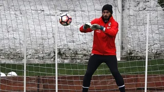 Preparador de arqueros de la U: Es el broche de oro el llamado de Herrera a la Roja