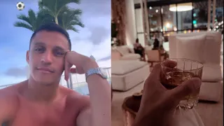 Alexis Sánchez disfruta de sus vacaciones con otra leyenda de la Generación Dorada