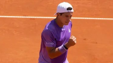 Sebastián Báez tumbó a Jaume Munar y pasó a semifinales del Chile Open