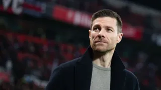 Xabi Alonso le comunicó a sus jugadores que se quedará en Leverkusen