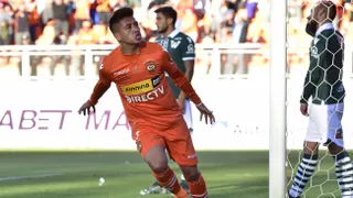 Cobreloa venció a Santiago Wanderers y aún sueña con el ascenso tras empate de Coquimbo