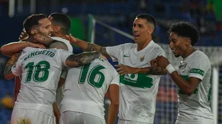 Enzo Roco sumó minutos en el primer triunfo de Elche en la liga española