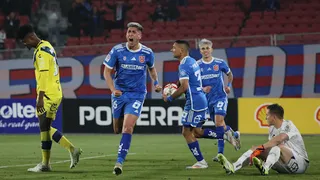 La U sufrió hasta en los penales ante Everton, pero se metió en la final de la fase zonal de Copa Chile