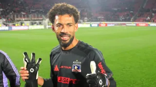 Vozinha se rinde ante Colo Colo tras su debut: “Es el más grande del país”