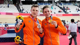 Países Bajos logró doblete de oro y plata en la prueba de sprint masculino en Tokio 2020