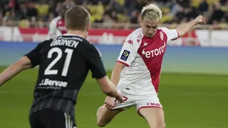 Mónaco de Guillermo Maripán derrotó a Stade Brestois con un golazo de Golovin