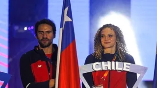 Martina Weil y Erwin Feutchmann fueron los abanderados de Chile en la clausura de los Odesur
