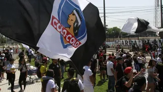 Hinchas de Colo Colo invadieron el Estadio Monumental durante el “arengazo”