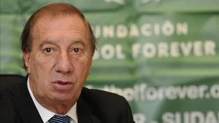El ex DT argentino Carlos Bilardo dio positivo en coronavirus