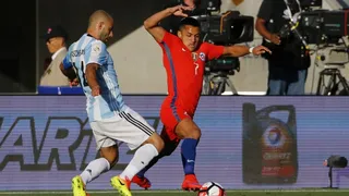 Argentina evidenció las falencias de un Chile que debutó con derrota en la Copa América