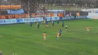 Ex promesa de Racing que estuvo siete años preso anotó un golazo de chilena al “Carcelero”