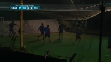 Momentazo en Uruguay: Se fue la luz en pleno partido y el relator pasó a narrar una “pichanga”