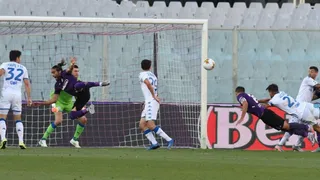 Con asistencia de Pulgar: La notable palomita de Germán Pezzella en el empate de Fiorentina