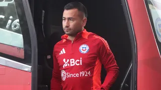 Conoce al Presidente y al DT: Jean Meneses vuelve a Chile tras ser descartado en Vasco da Gama