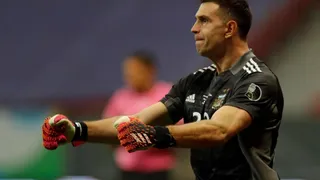 Martínez y Buendía abandonaron la concentración de Argentina para iniciar su retorno a Inglaterra