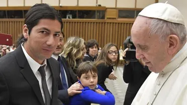 El Papa Francisco y el día que futbolistas chilenos jugaron un partido benéfico que él organizó