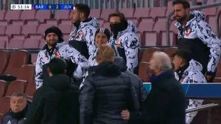 Paulo Dybala se burló de Koeman en el triunfo de Juventus ante FC Barcelona